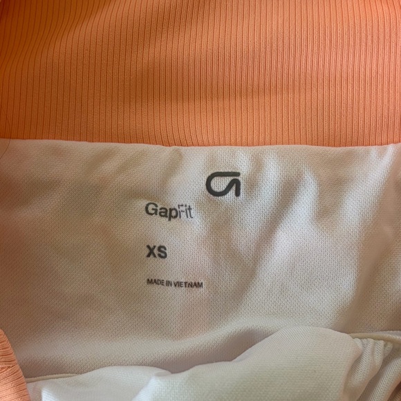GapFit Peach Sports Bra M & Athletic Shorts XS | Workout Set Activewear - Picture 4 of 6